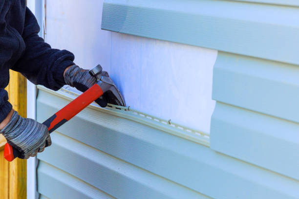 Reliable Siding Repair contractor in Powells Point, NC by Creative Siding